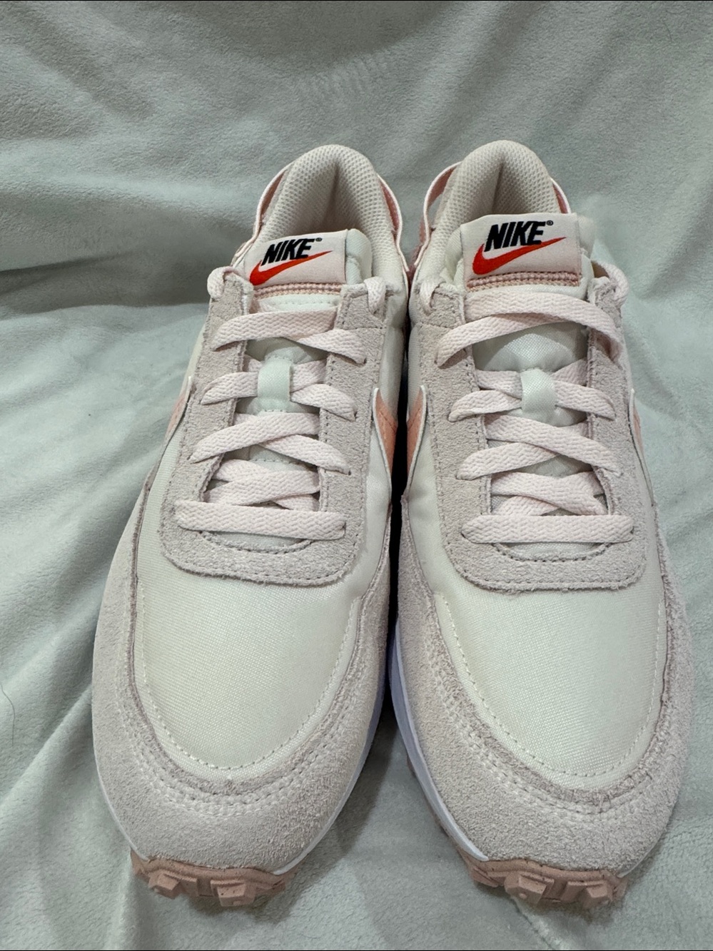 Nike Women’s Sneaker in Cream & Blush Pink - Picture 2 of 7
